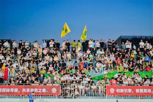 “惠民早餐”杯首屆紅色沂蒙城市足球聯(lián)賽開(kāi)幕4.jpg