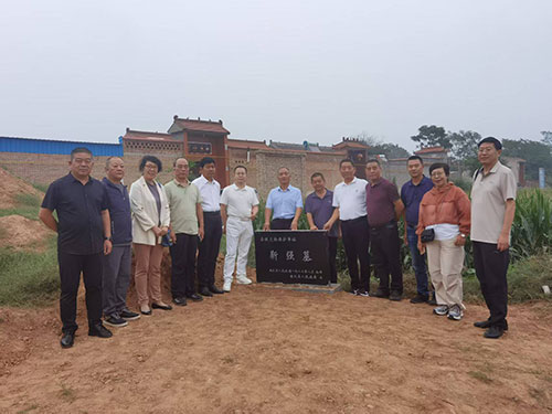 曲村鎮(zhèn)漢汾陽(yáng)侯靳強(qiáng)遺跡保護(hù)座談會(huì)勝利召開(kāi)4.jpg